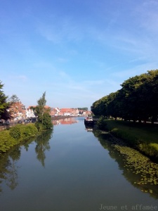 Jolie vue sur le canal de Saint-Omer